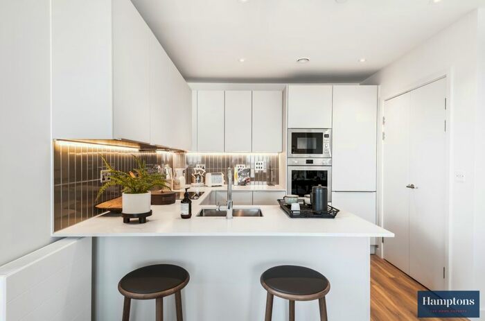 2 Bedroom Flat To Rent In George Street, Croydon, CR0