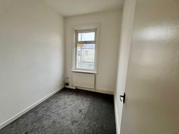 2 Bedroom End Terrace House To Rent In Jameson Street, Blackpool, FY1