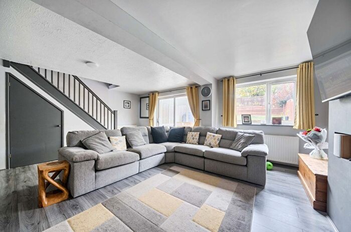 4 Bedroom Terraced House For Sale In Finch Close, Shepton Mallet, BA4