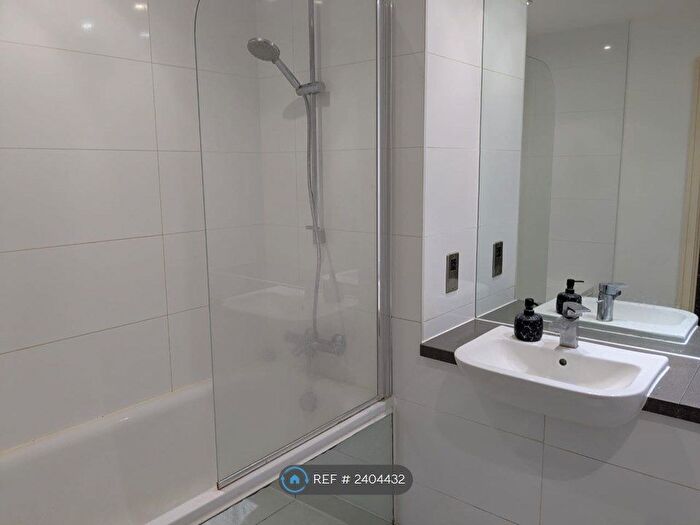 1 Bedroom Flat To Rent In Trident Point, Harrow, HA1