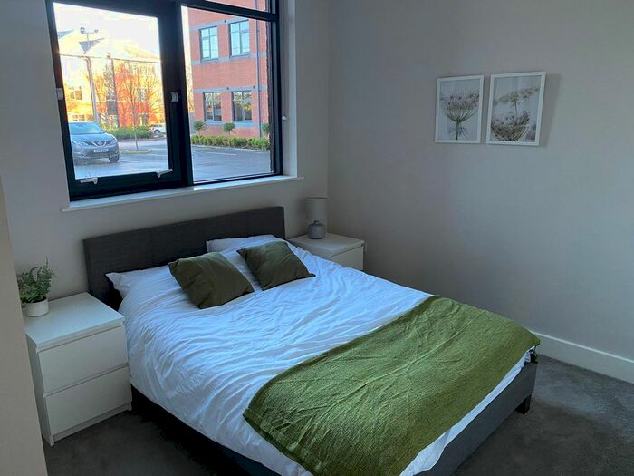 2 Bedroom Flat To Rent In Greenleigh Court, Pudsey, LS28