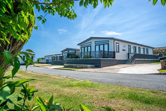 3 Bedroom Park Home For Sale In Abersoch, Pwllheli, LL53