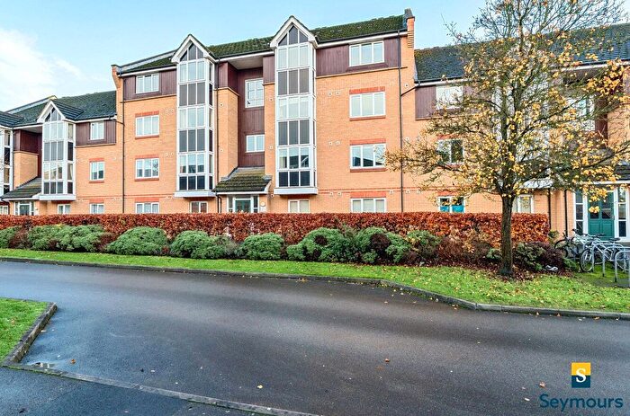 2 Bedroom Flat For Sale In Guildford, Surrey, GU1