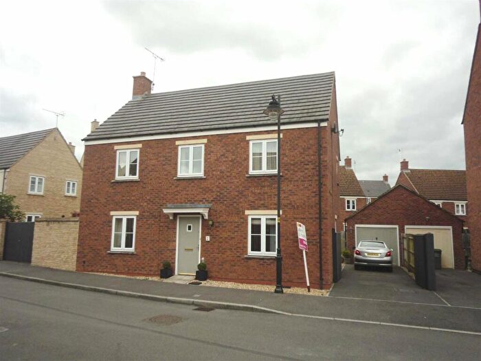 4 Bedroom Detached House To Rent In Merlin Road, Calne, SN11