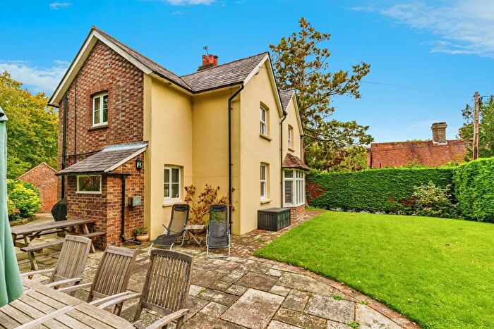 4 Bedroom Detached House For Sale In Isfield, Uckfield, East Sussex, TN22