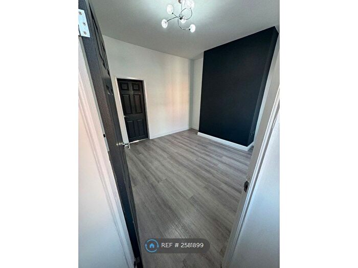 2 Bedroom Terraced House To Rent In Chapel Street, Dukinfield, SK16
