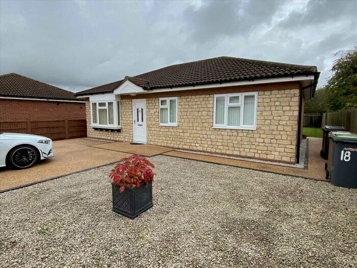 2 Bedroom Bungalow To Rent In Forum Way, Sleaford, NG34