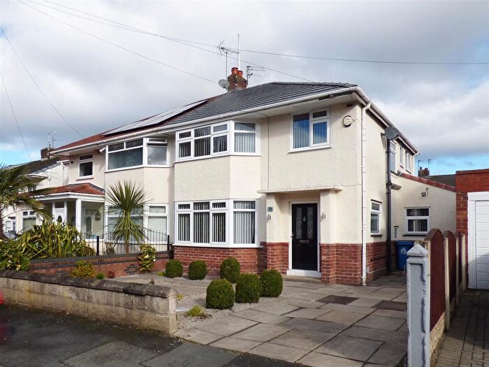 3 Bedroom Semi-Detached House To Rent In Oak Road, Huyton, Liverpool, L36