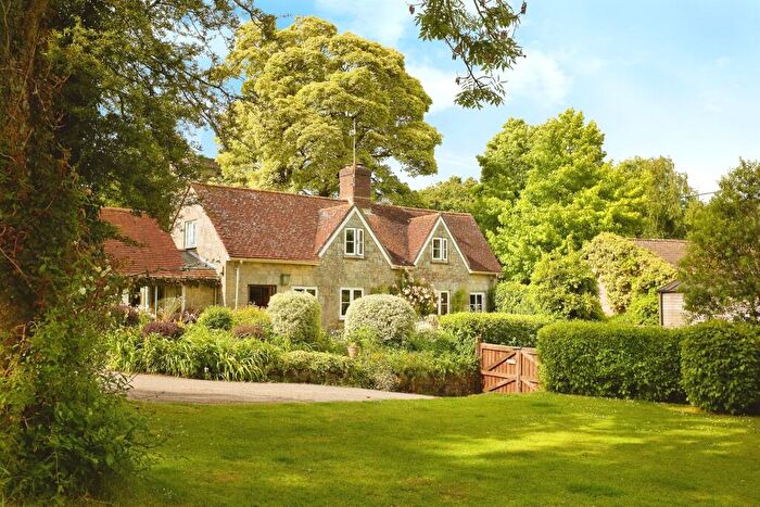 3 Bedroom Detached House For Sale In Greenstones, Compton Abbas, Shaftesbury, SP7