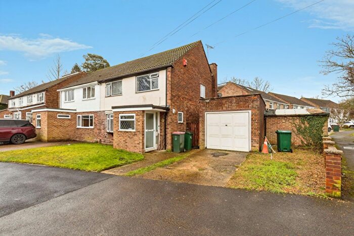 3 Bedroom Semi-detached House For Sale In Parkway, Crawley, West Sussex, RH10
