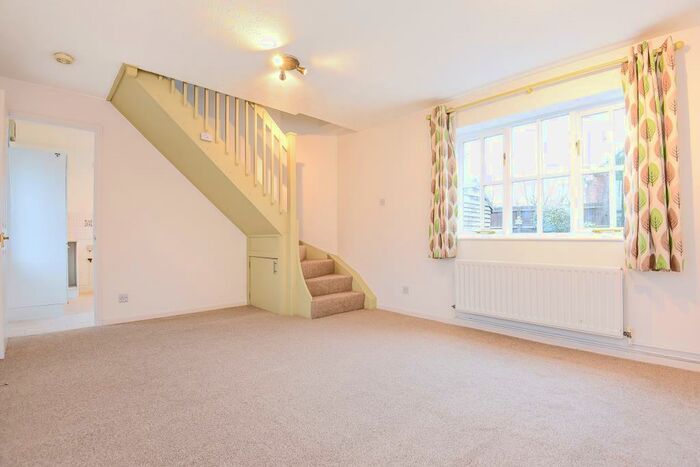 2 Bedroom Semi-Detached House To Rent In Didcot, Oxfordshire, OX11