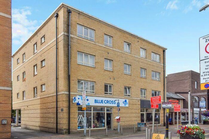 2 Bedroom Apartment To Rent In High Street, Kidlington, OX5