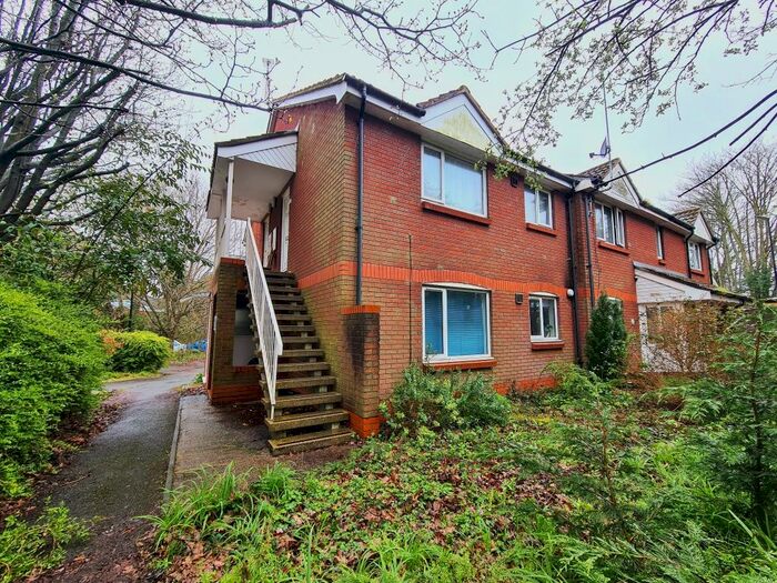 Studio To Rent In Nursery Gardens, Bitterne, SO19