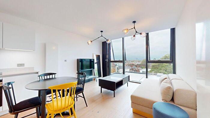 1 Bedroom Flat To Rent In Highgate Hill, London, N19