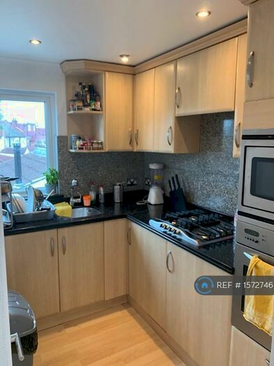 1 Bedroom Flat To Rent In Dallad Road, London, NW4