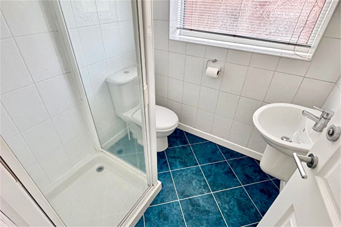 2 Bedroom Flat For Sale In Clumber Court, The Park, NG7
