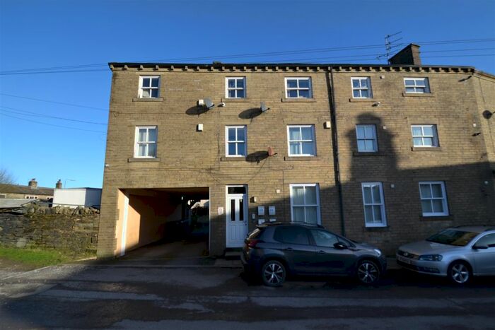 2 Bedroom Flat To Rent In Halls Of Freedom, Nelson Street, Queensbury, Bradford, BD13