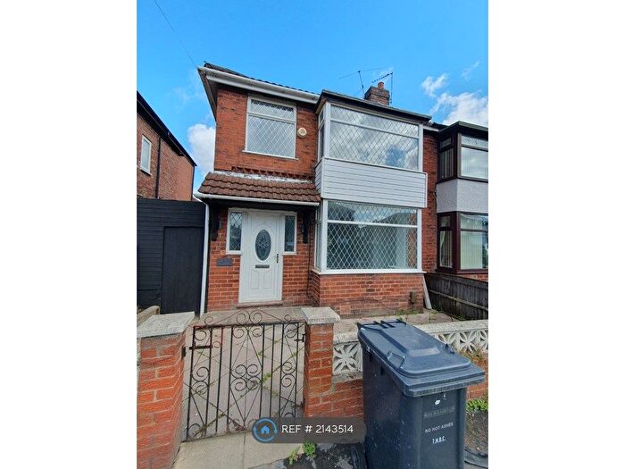 3 Bedroom Semi-Detached House To Rent In Palm Street, Droylsden, Manchester, M43