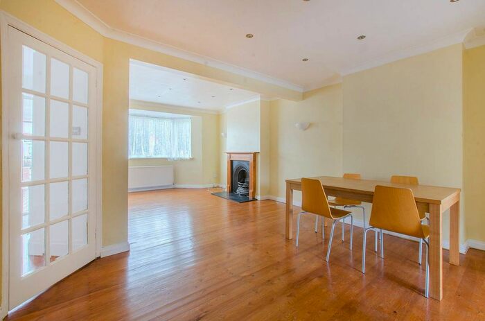 4 Bedroom Property To Rent In Haddington Road, Downham, Bromley, BR1