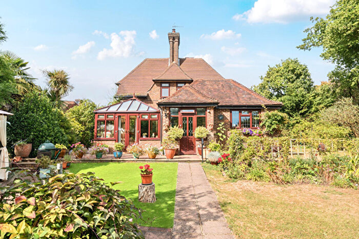 3 Bedroom Detached House For Sale In Stonehouse Lane, Cowfold, RH13