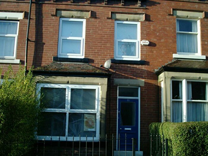 5 Bedroom House To Rent In Headingley Avenue, Leeds, LS6