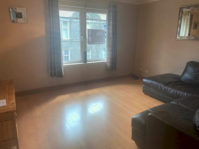 3 Bedroom Flat To Rent In St Clair Street, City Centre, Aberdeen, AB24