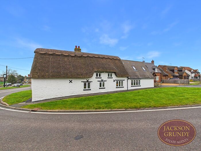 4 Bedroom Detached House For Sale In The Green, Chelveston, NN9