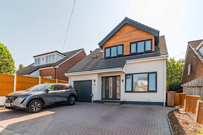 3 Bedroom Detached House For Sale In Newhouse Road, Hopwood, OL10