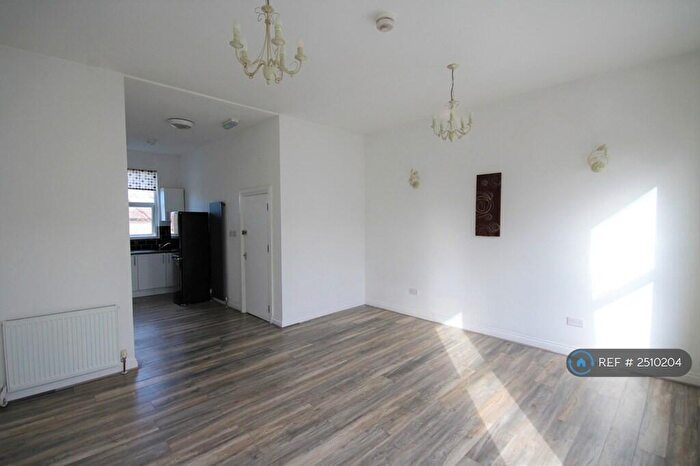 Studio To Rent In Lower Addiscombe Road, Croydon, CR0