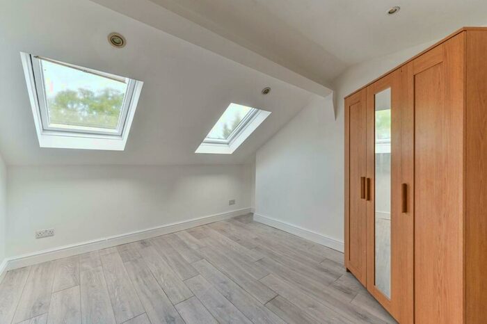 3 Bedroom Flat To Rent In Alexandra Road, Croydon, CR0