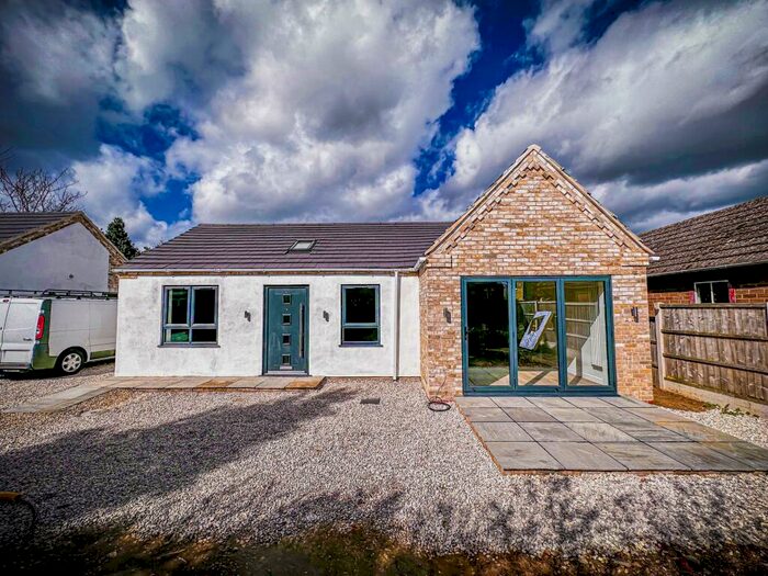 2 Bedroom Detached Bungalow To Rent In Silver Rise, Bardney, Lincoln, LN3