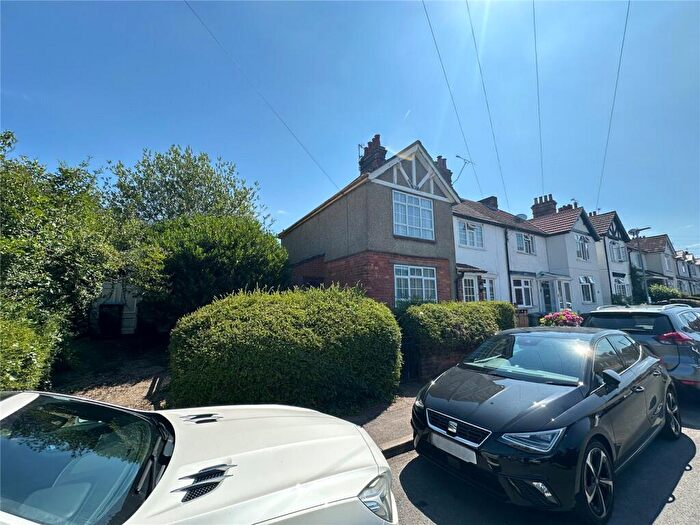 3 Bedroom End Of Terrace House For Sale In Ebberns Road, Hemel Hempstead, Hertfordshire, HP3