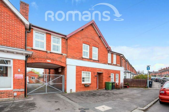 1 Bedroom Flat To Rent In Queens Road, Basingstoke, RG21