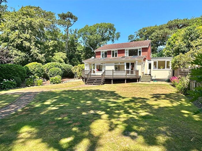 4 Bedroom Detached House For Sale In Sharvells Road, Milford On Sea, Lymington, Hampshire, SO41