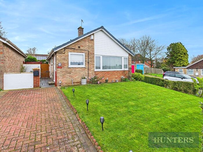 2 Bedroom Detached Bungalow For Sale In Leighton Close, Scarborough, YO12