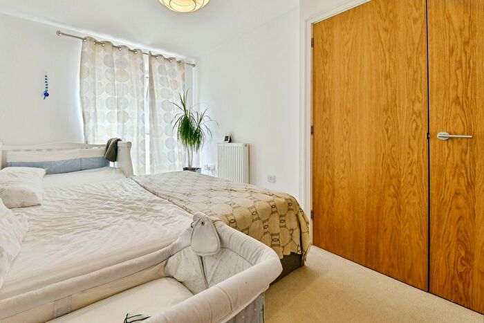2 Bedroom Flat For Sale In Woolners Way, Stevenage, Hertfordshire, SG1