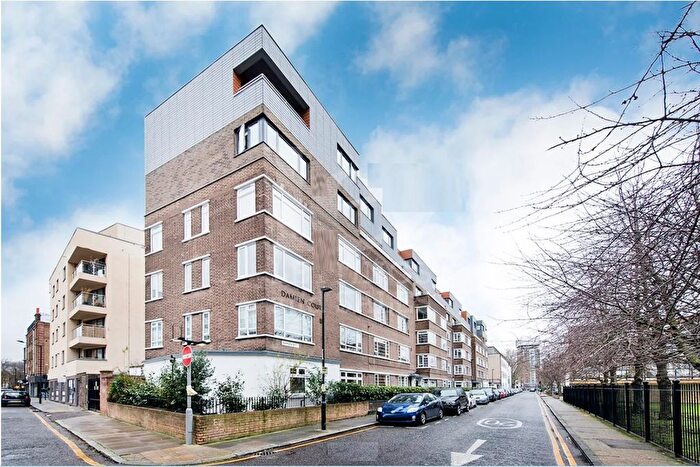 3 Bedroom Flat For Sale In Damien Street, London, E1