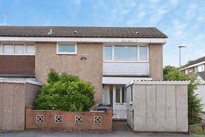 3 Bedroom End Of Terrace House For Sale In Manston Garth, Bransholme, Hull, HU7