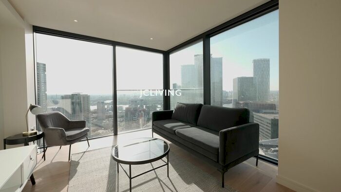 2 Bedroom Flat To Rent In South Quay Plaza, Hampton, E14