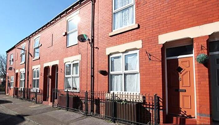 2 Bedroom Terraced House To Rent In Spring Gardens, Salford, M6