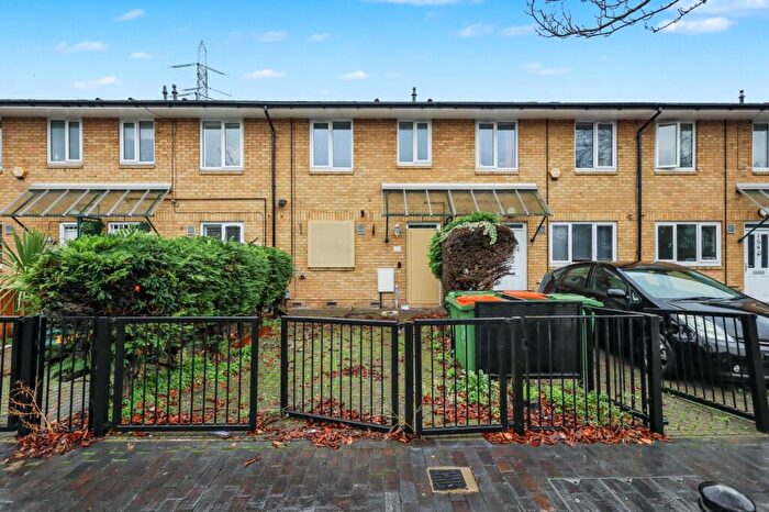 3 Bedroom Terraced House For Sale In Winsor Terrace, Winsor Park Estate, Beckton, London, E6