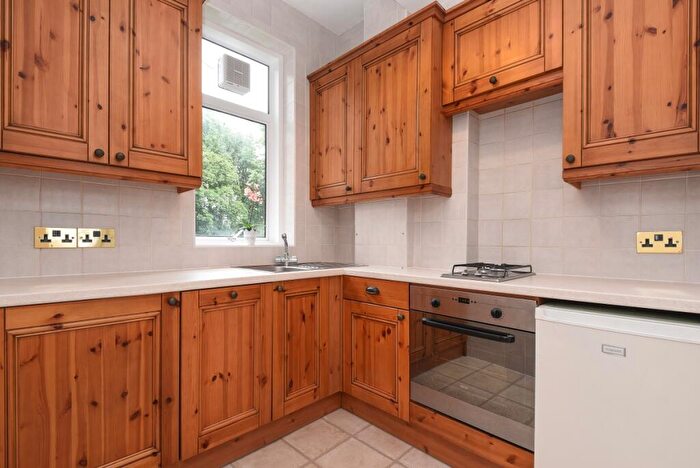 1 Bedroom Flat To Rent In Grove End Road London, NW8