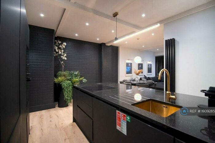 2 Bedroom Flat To Rent In Hilton Street, Manchester, M1