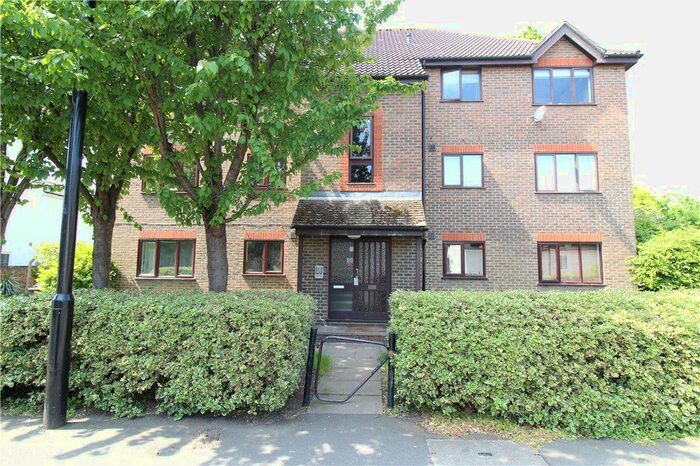 Studio To Rent In Ealing Road, Brentford, TW8