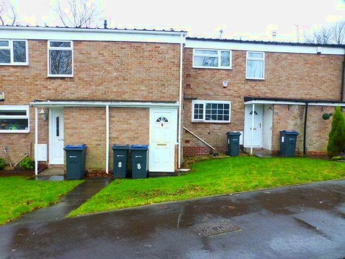 2 Bedroom Maisonette To Rent In Beeches Way, West Heath, Birmingham, B31