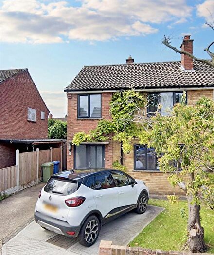 3 Bedroom Semi-Detached House To Rent In Moorland Close, Norwich, NR7