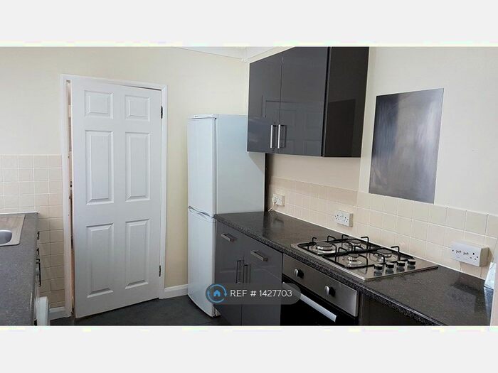 1 Bedroom Flat To Rent In Andover Street, Swindon, SN1