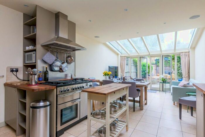 3 Bedroom Property To Rent In Saville Road, Chiswick, London, W4