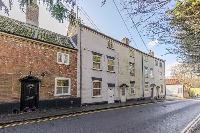 2 Bedroom Town House For Sale In George Hill, Old Catton, NR6