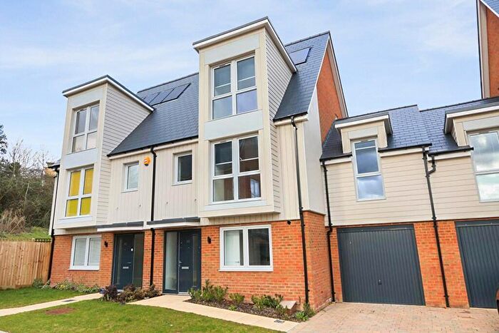 4 Bedroom Terraced House To Rent In Castleridge Drive, Greenhithe, Kent, DA9